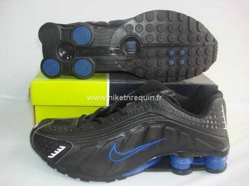 Nike Shox R4 Baskets Noir Marine